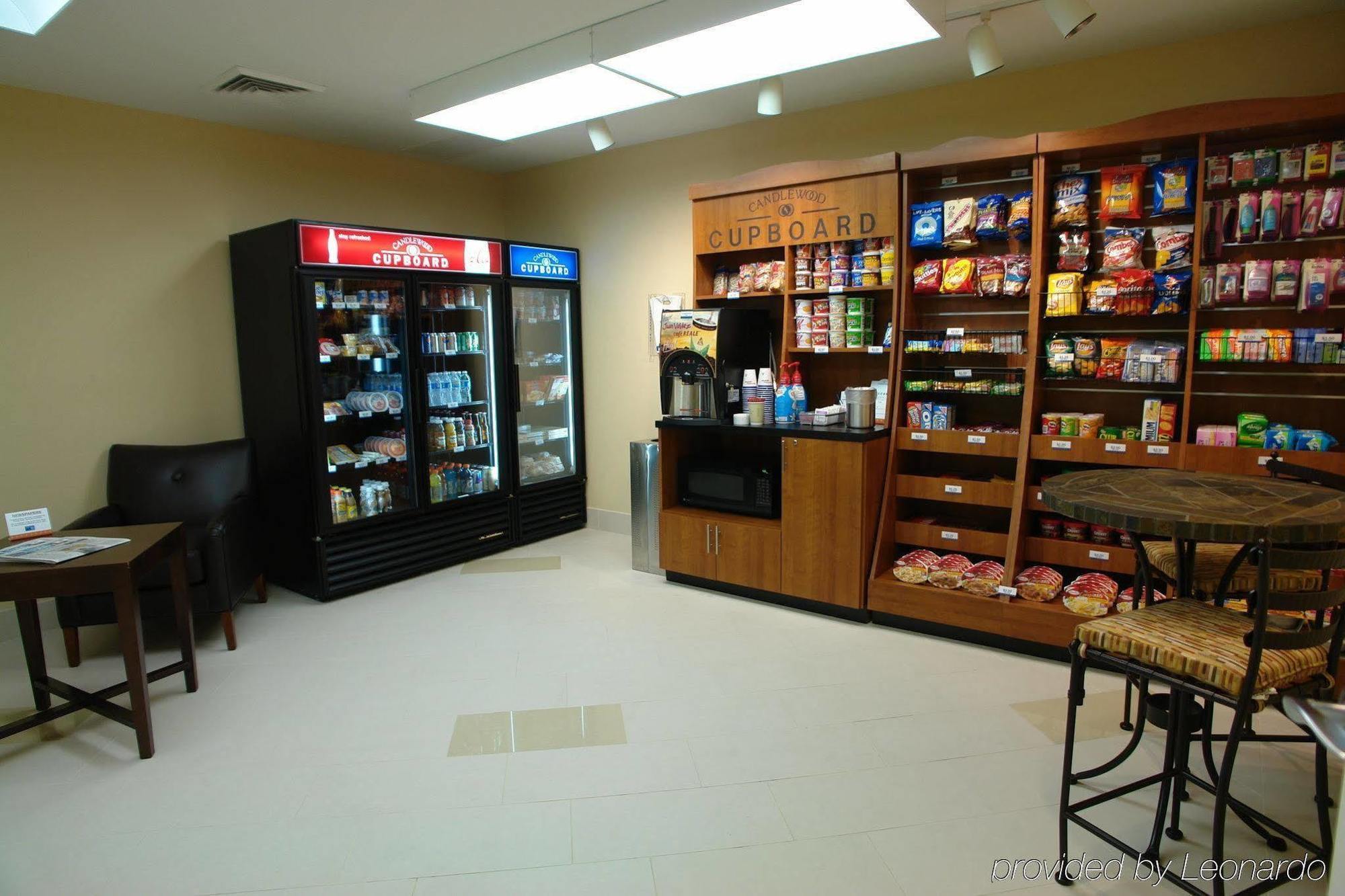 Candlewood Suites Houston I-10 East By Ihg Restaurant photo